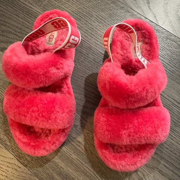 UGG Shoes - UGG Oh Yeah Pink Fluffy Sandals